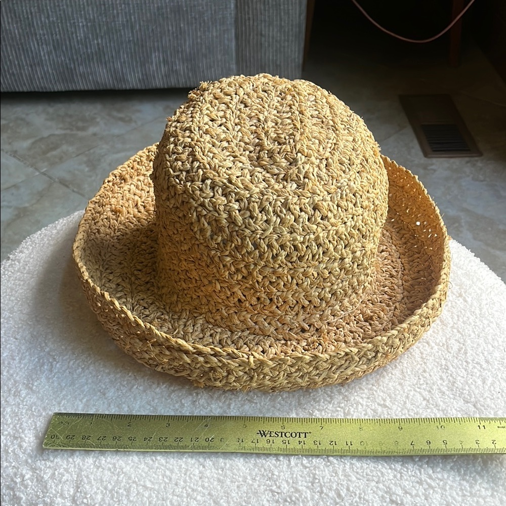 GAP Natural Woven Hat Absolutely Stunning! RARE Find - Picture 3 of 8